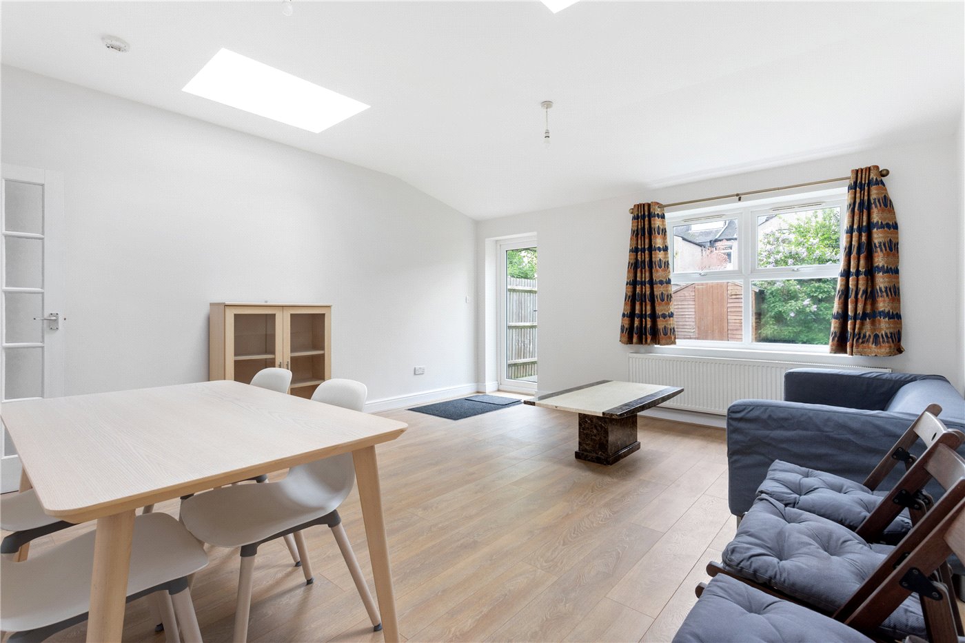 Pitcairn Road, London, CR4