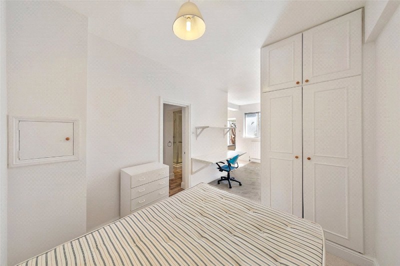 Putney Bridge Road, London, SW15