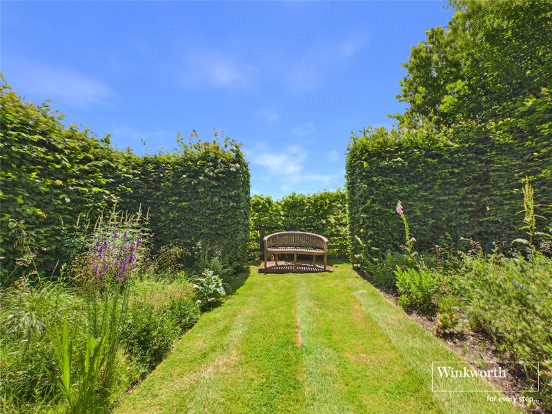 Newbury Road, Headley, Thatcham, Hampshire, RG19