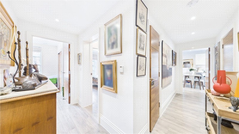 Ashridge Close, Finchley, London, N3