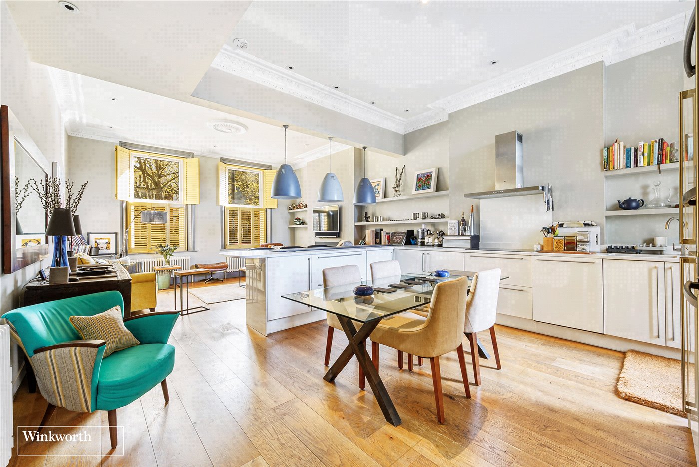 Chiswick High Road, London, W4