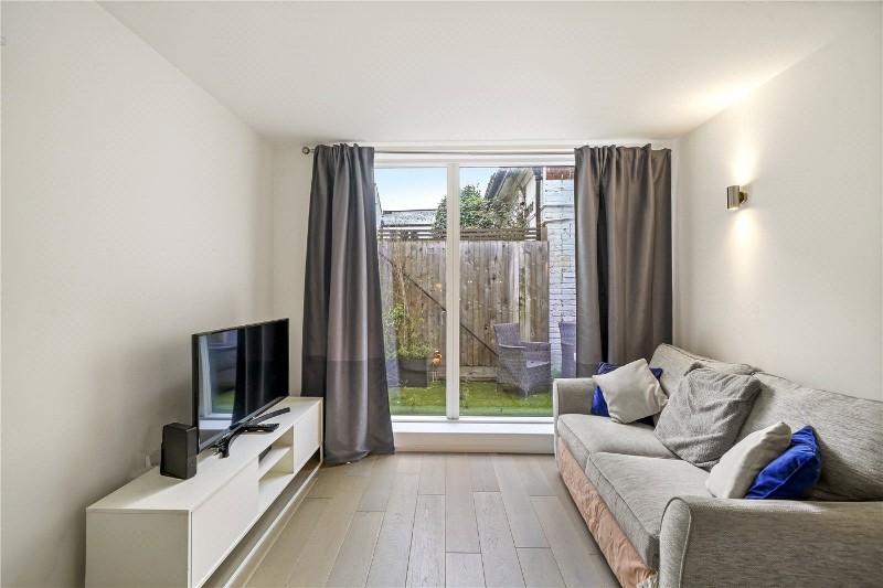 Alt Grove, London, SW19