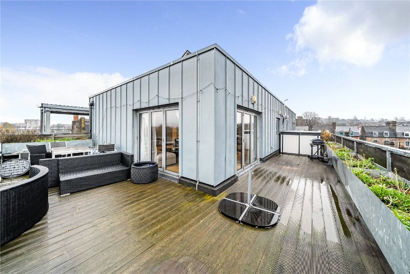 New Cross Road, London, SE14