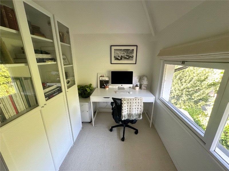 Avenue Road, Stratford-upon-Avon, Warwickshire, CV37