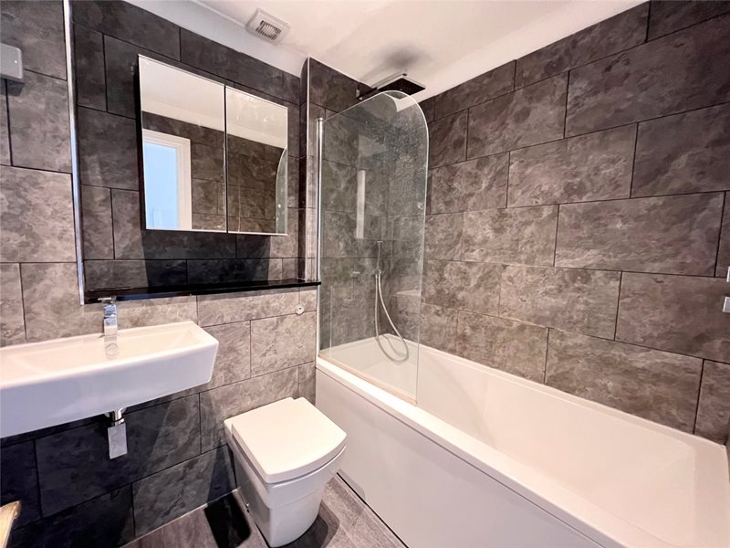 Lenelby Road, Surbiton, KT6