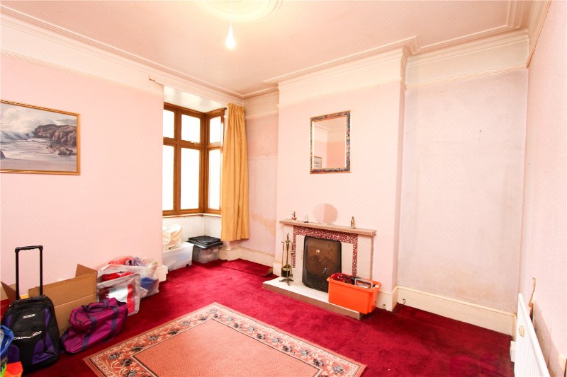 Oakleigh Park Drive, Leigh-on-Sea, Essex, SS9