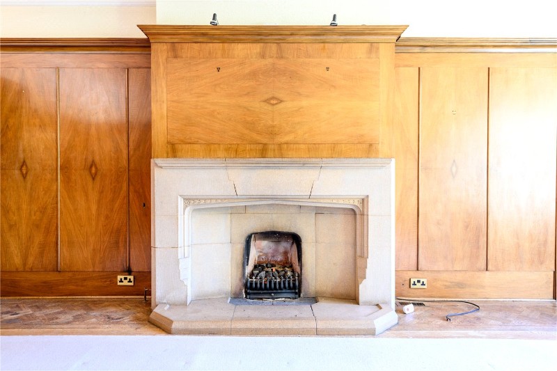Cobbetts Hill, Weybridge, Surrey, KT13