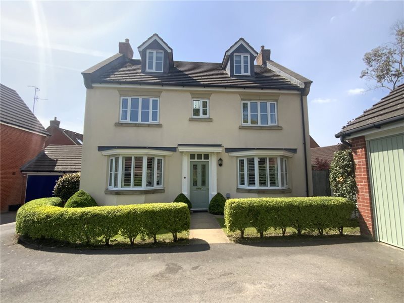 Fruitfields Close, Devizes, Wiltshire, SN10