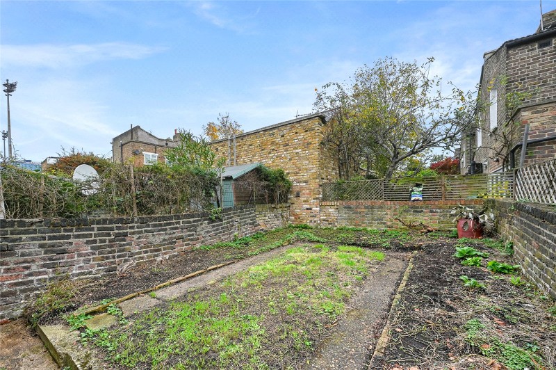 Bloemfontein Avenue, London, W12