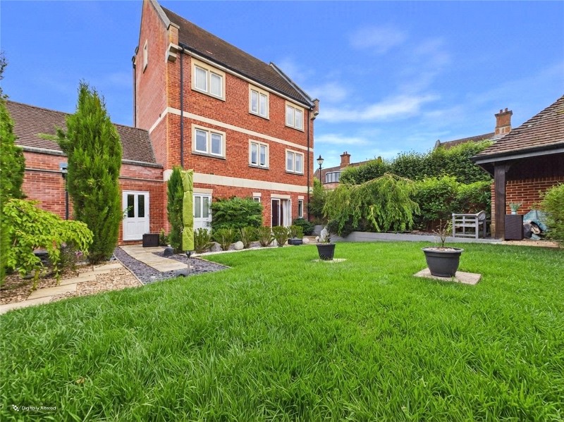Abbey Gardens, Upper Woolhampton, Reading, Berkshire, RG7