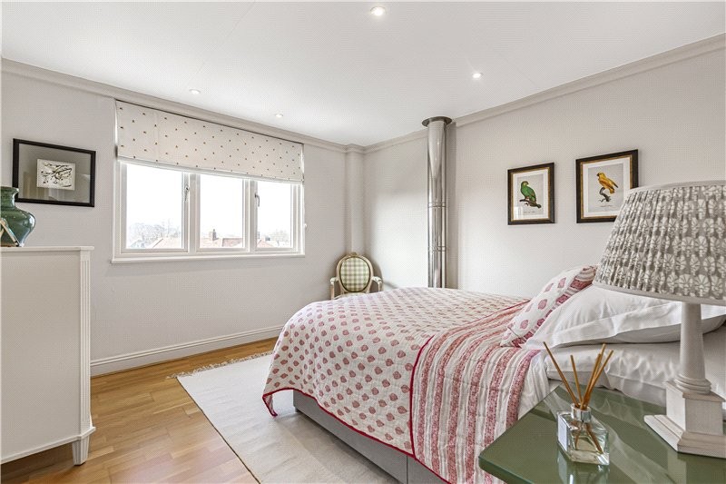 Madrid Road, Barnes, London, SW13