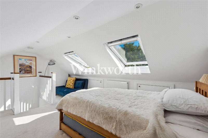 Russell Avenue, London, N22