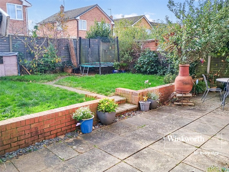 Wollaton Road, Ferndown, BH22