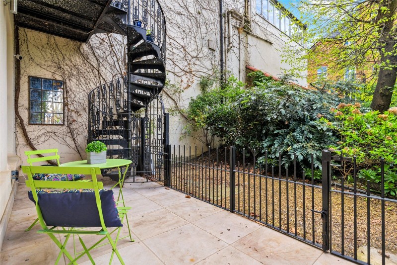 Warrington Crescent, London, W9