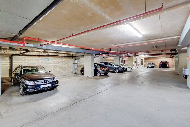 Cresta House, Finchley Road, London, NW3