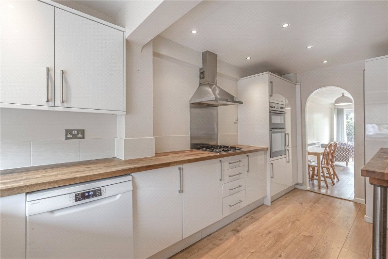 Fiona Close, Winchester, SO23
