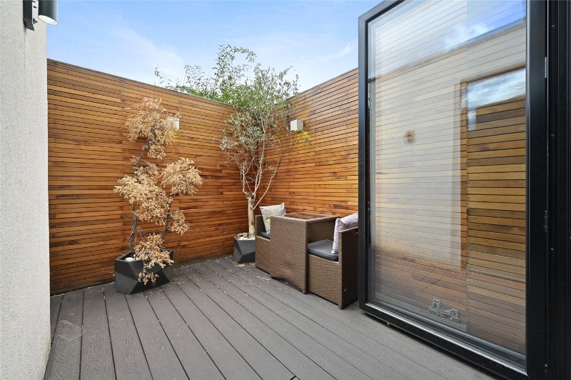 Thorpebank Road, London, W12