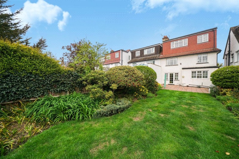 The Vale, London, NW11