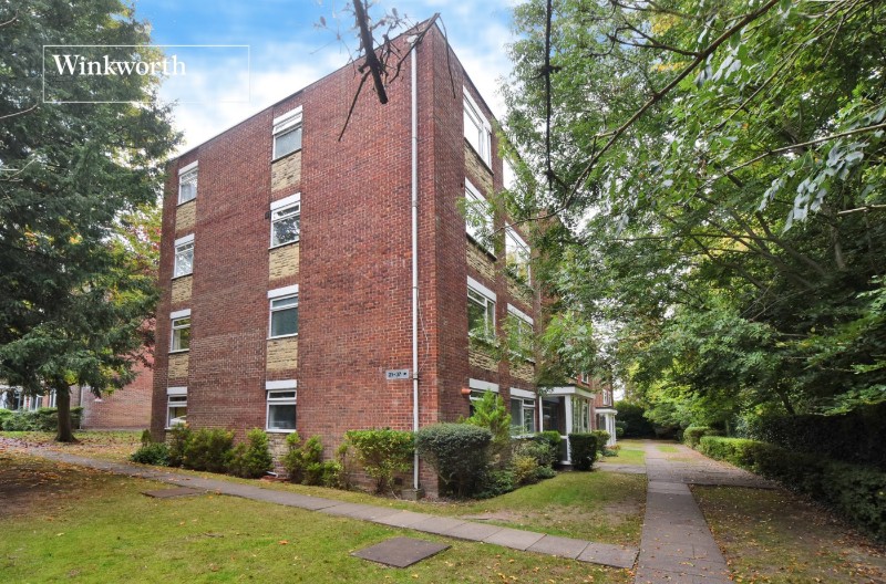 Woodcote Road, Wallington, SM6