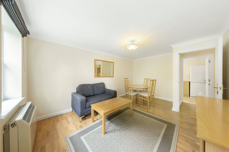 Alfred Close, London, W4