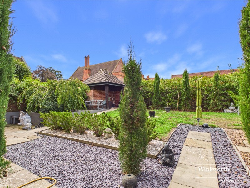 Abbey Gardens, Upper Woolhampton, Reading, Berkshire, RG7