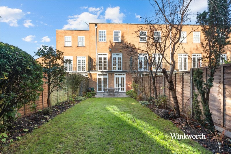 Charnwood Place, Whetstone, London, N20