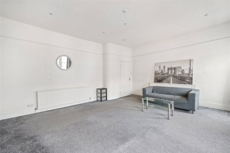 Louisville Road, London, SW17