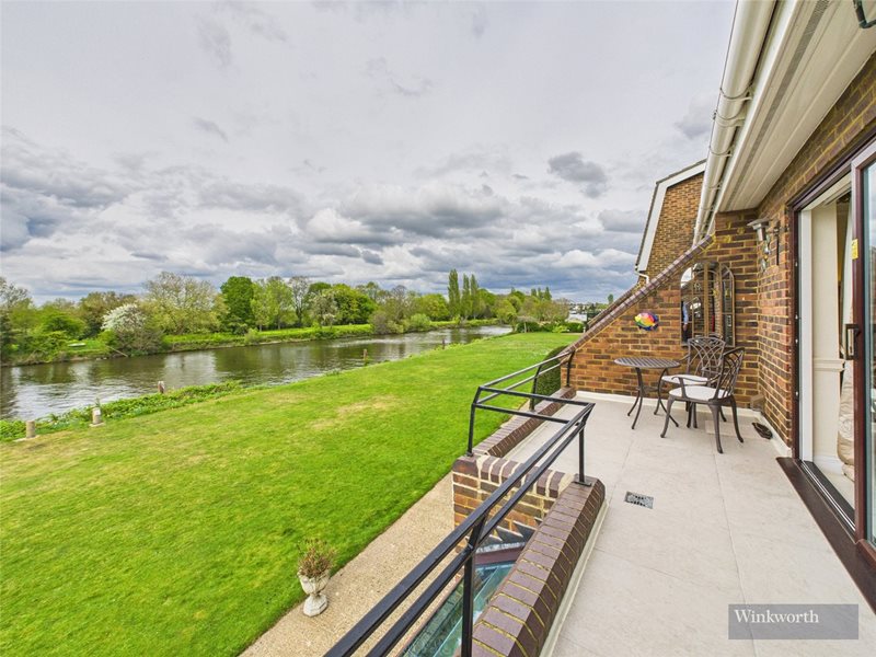 Ditton Reach, Thames Ditton, Surrey, KT7