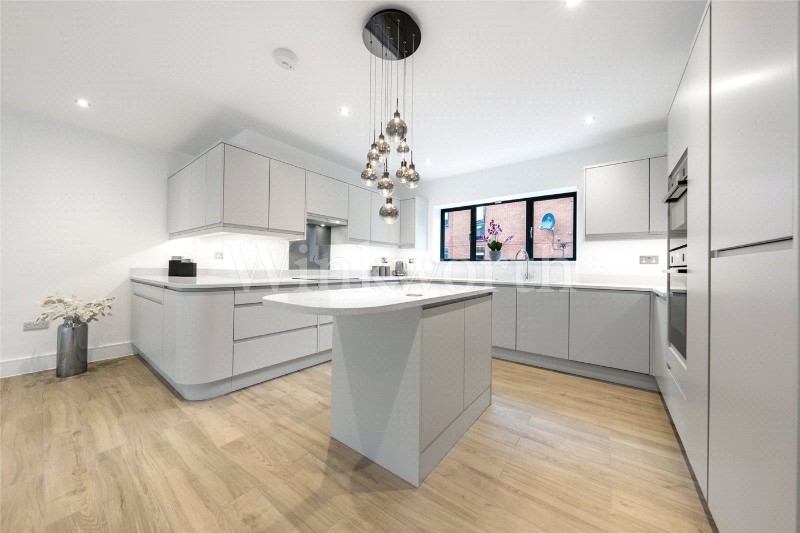 The Brookdales, London, NW11