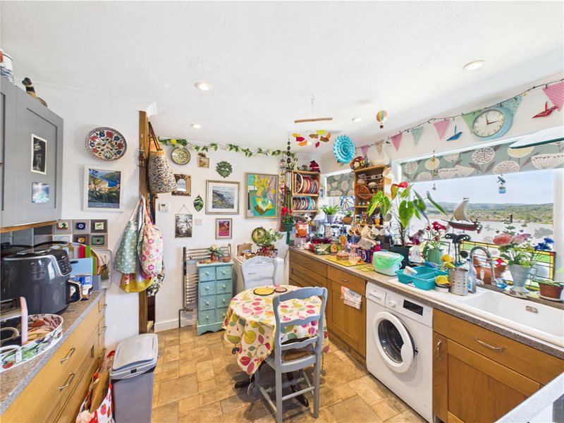 Anstey Crescent, Tiverton, Devon, EX16