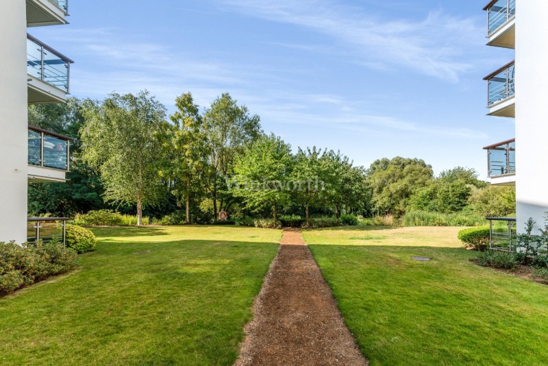 Creswell Drive, Beckenham, BR3