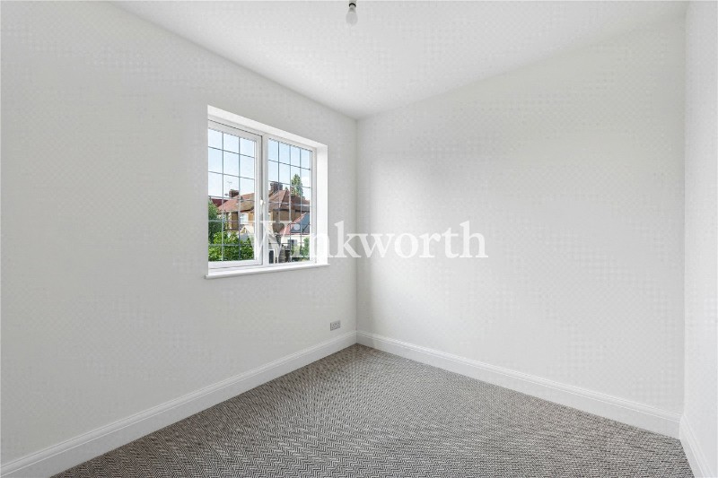 Powys Lane, London, N13