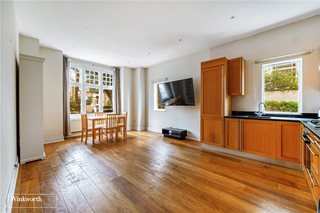 Grove Park Road, Chiswick, W4