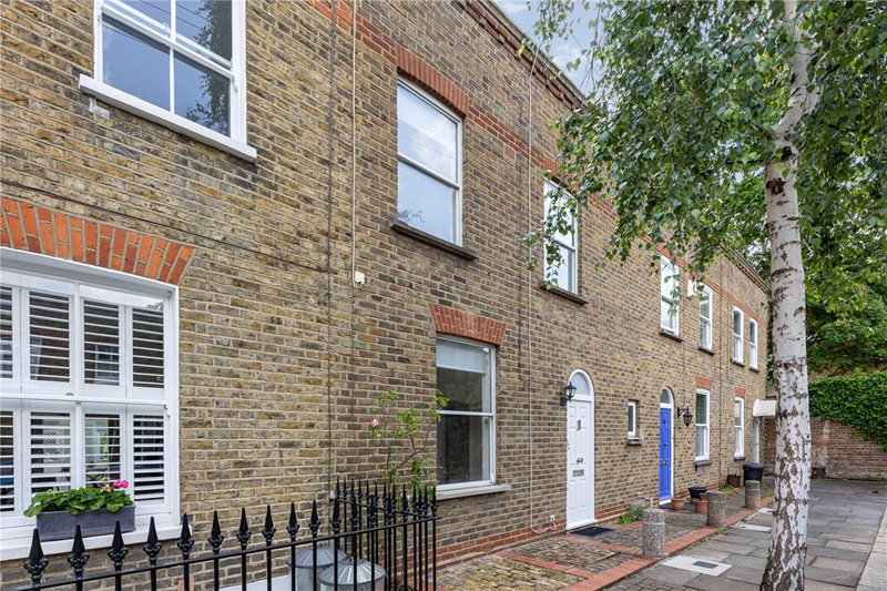 Lifford Street, London, SW15