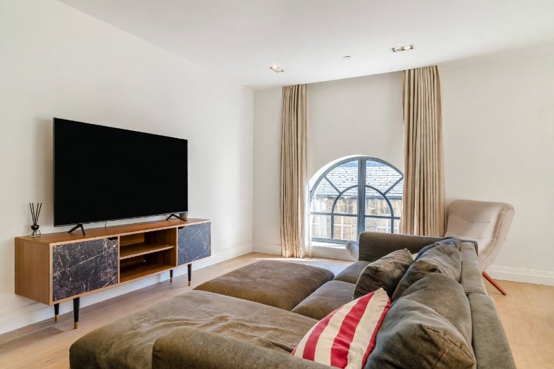 Beehive Yard, Bath, Somerset, BA1
