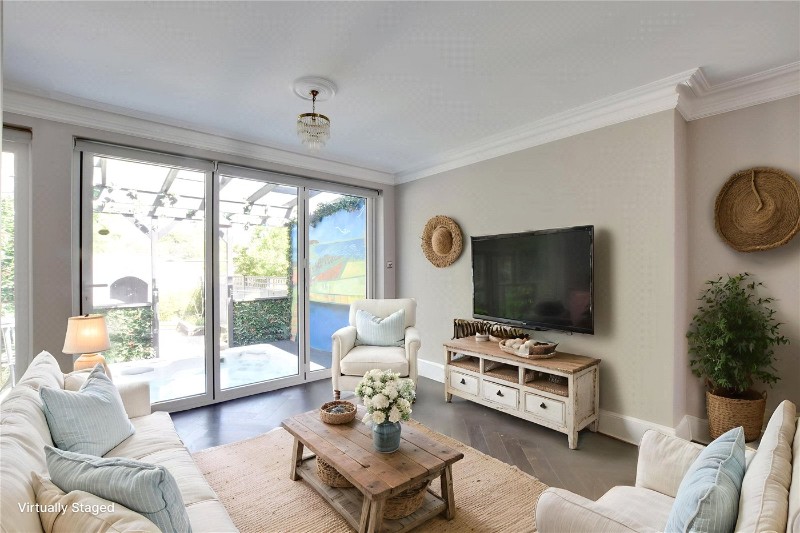Dowanhill Road, Catford, London, SE6