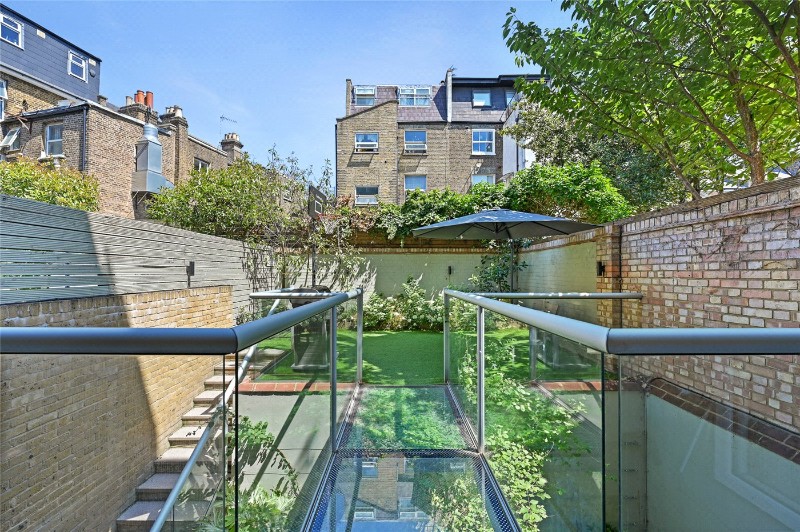 Devonport Road, London, W12