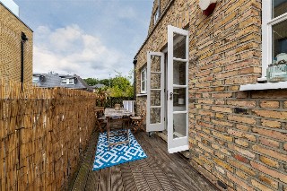 Upper Richmond Road, London, SW15