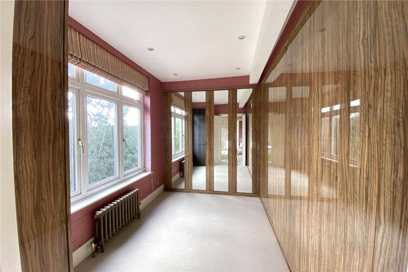 Mayflower Way, Farnham Common, SL2