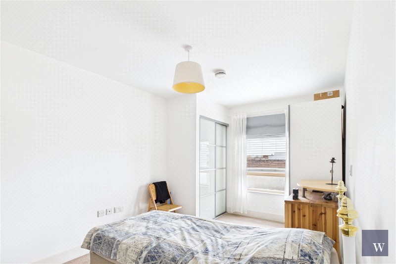 Streatham High Road, London, SW16