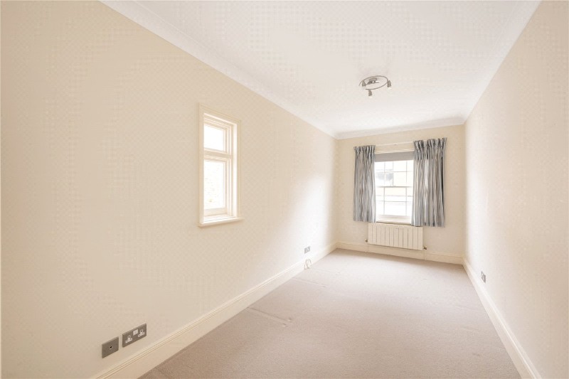 Ordnance Mews, London, NW8