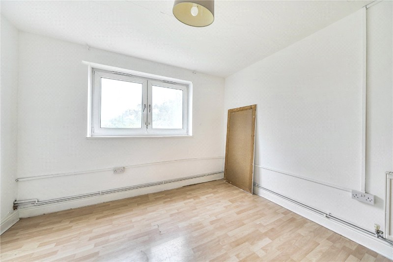 Key Close, London, E1