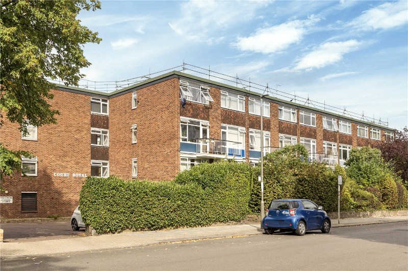 Carlton Drive, London, SW15