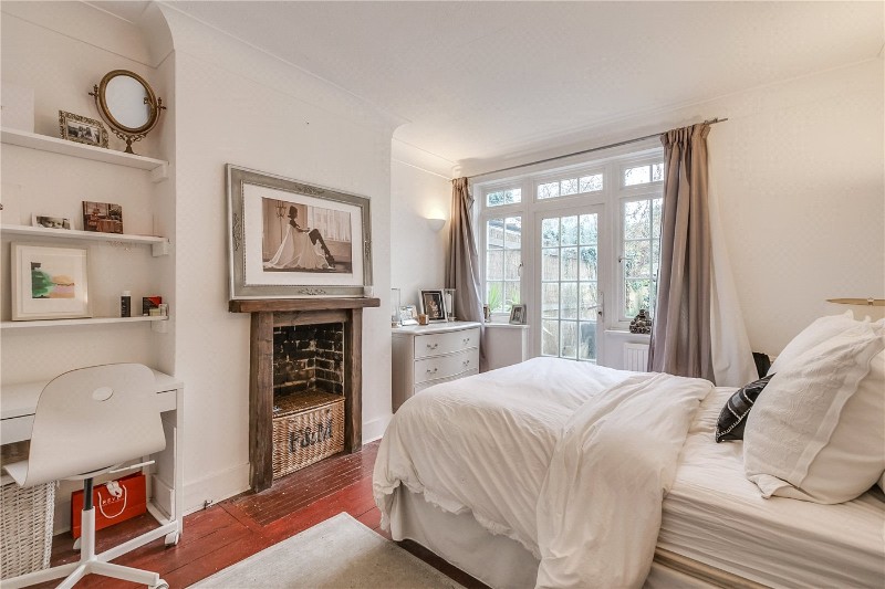 Peterborough Road, London, SW6