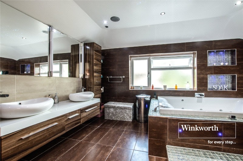 Golf Links Road, Ferndown, Dorset, BH22