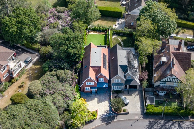 Sandecotes Road, Lower Parkstone, Poole, BH14