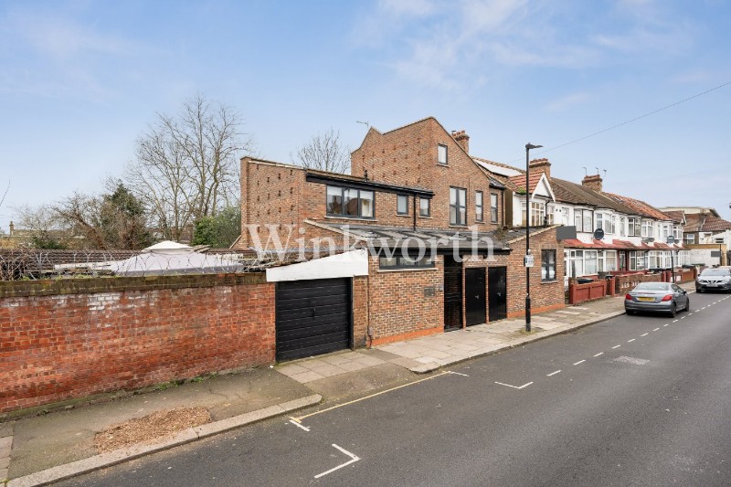 Chalgrove Road, London, N17