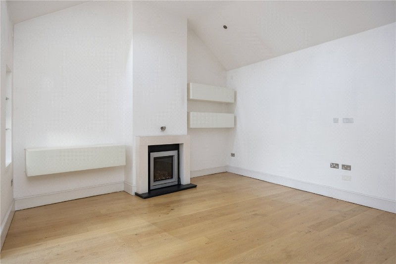 Forge Lane, Richmond, TW10