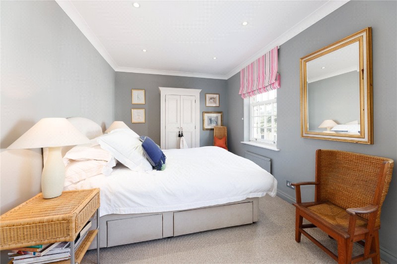 Beaufort Close, London, SW15