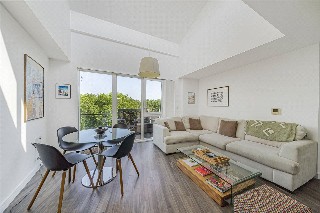 Blondin Way, London, SE16